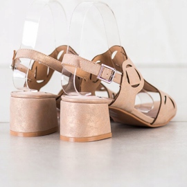 Kylie Sandalias elegantes con patrón calado marrón 3