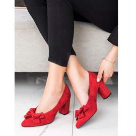 Salones rojos con lazo de Vinceza 2