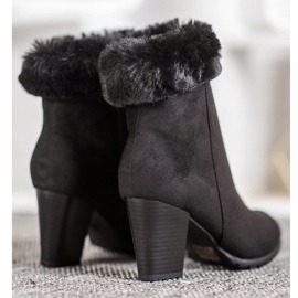 Goodin Botas en un poste con piel negro 2