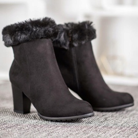 Goodin Botas en un poste con piel negro 4
