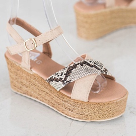 SHELOVET Sandalias Cuña Estampado Serpiente beige 3