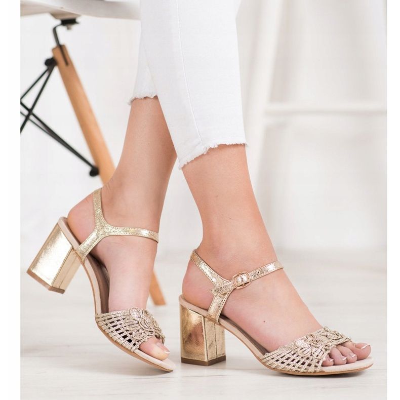 Sandalias VINCEZA brillantes dorado 1