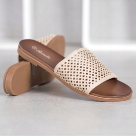 Renda Zapatillas caladas marrón 4