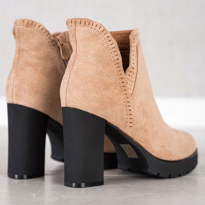 Bella Paris Botas de Tacón Alto beige 1