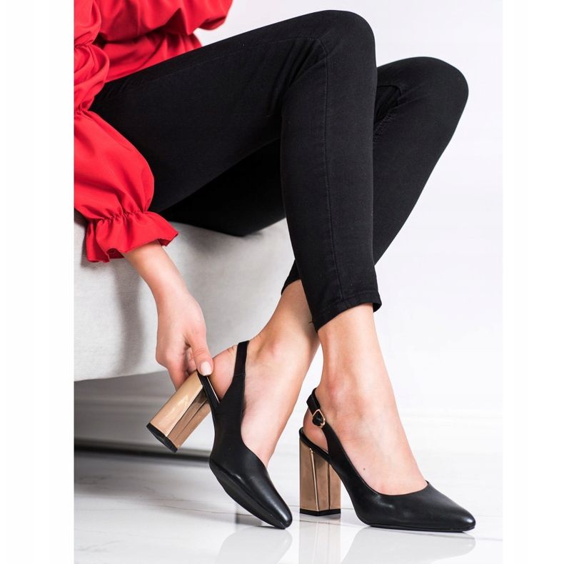 Bombas en un bar Sergio Leone negro 2