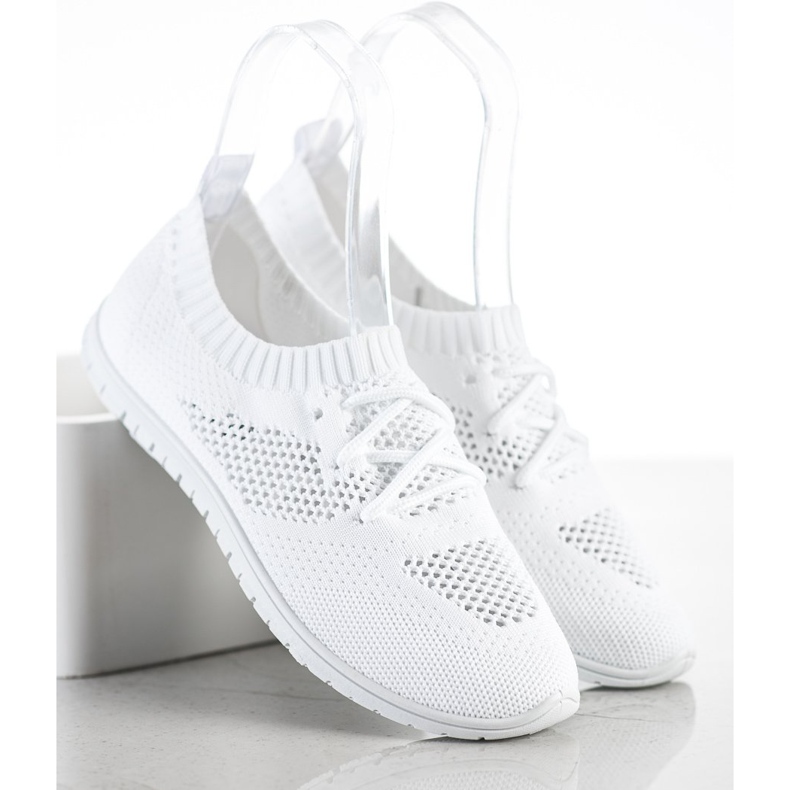 SHELOVET Zapatillas blancas caladas blanco 1