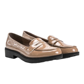 Mocasines Sis lacados en beige 1
