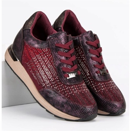 Kylie Calzado deportivo de moda rojo 4