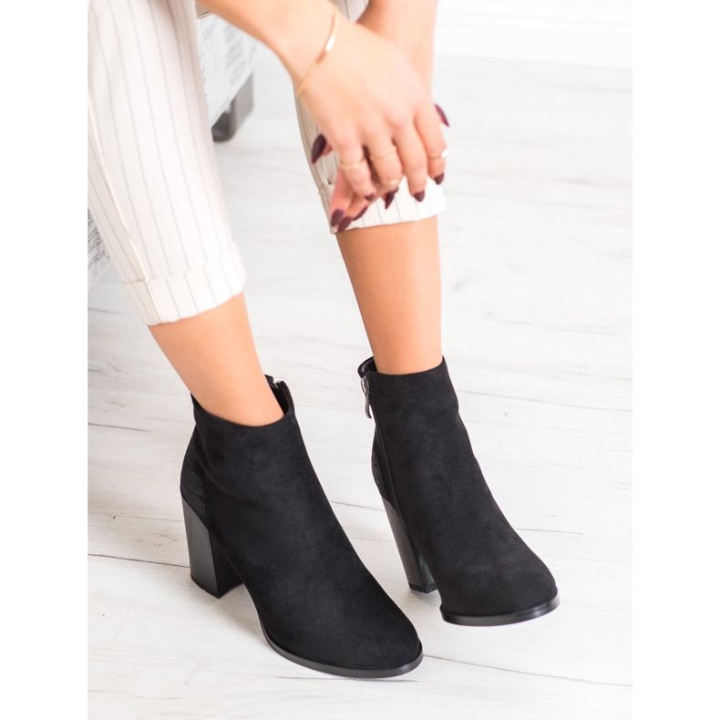 Goodin Botas calientes en el poste negro 2