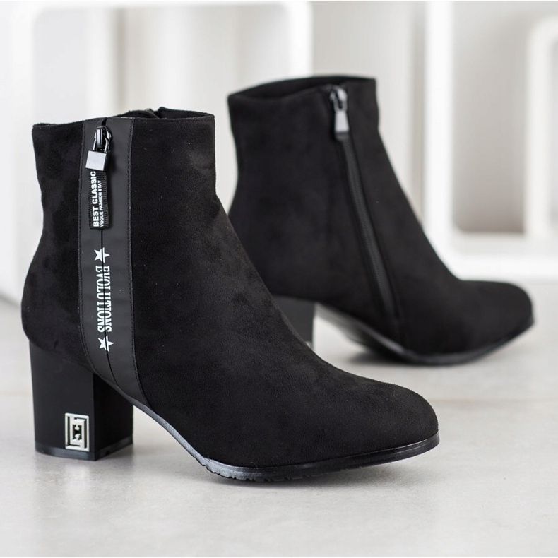 Gogo Boots On A Post Evoluciones negro 1