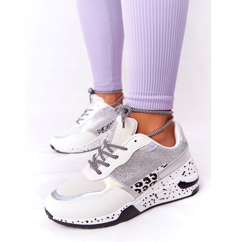 NEWS Zapatillas de cuña para mujer blancas con brocado Avery 21SP26-3974 blanco negro plata 1