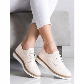 SHELOVET Zapatos beige con estampado de serpiente 2