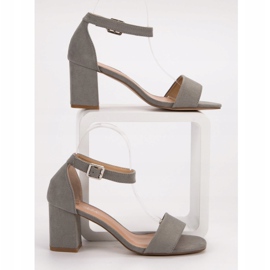 Sandalias de ante en un bar VINCEZA gris 3