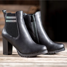SHELOVET Botines negros en un poste 1
