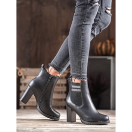 SHELOVET Botines negros en un poste 2