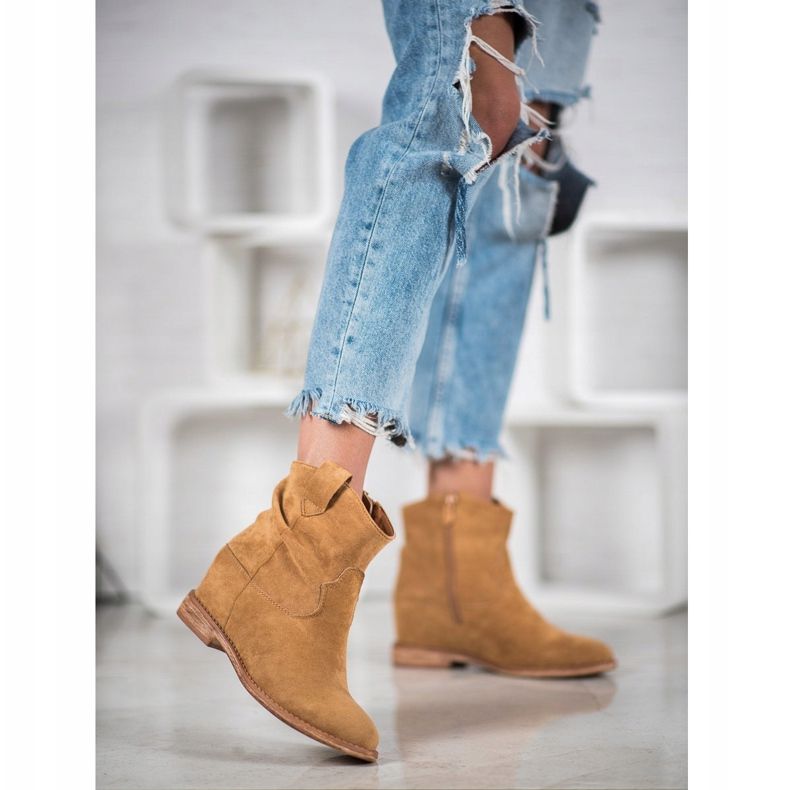 Bella Paris Botas de vaquero en una cuña marrón 2 Bella Paris Botas de vaquero en una cuña marrón 2