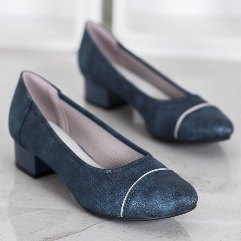 Goodin Bombas caladas sobre un pilar azul 1 Goodin Bombas caladas sobre un pilar azul 1