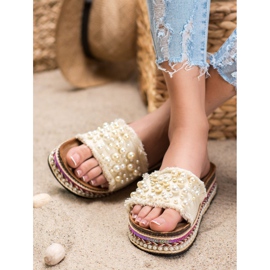 Small Swan Zapatillas En La Plataforma Con Perlas beige 4