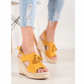Small Swan Sandalias planas con flecos amarillo 1 Small Swan Sandalias planas con flecos amarillo 1