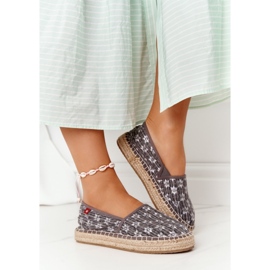 Alpargatas Con Plataforma Trenzada Big Star AA274680 Gris 2