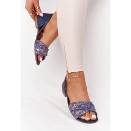 Sandalias Piel Con Flores Maciejka 04614-43 Azul Marino dorado 4