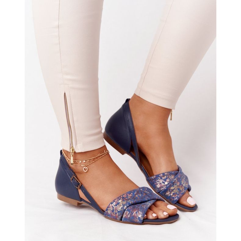 Sandalias Piel Con Flores Maciejka 04614-43 Azul Marino dorado 2