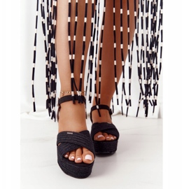 Sandalias negras de cuña con trenza Big Star FF274762 negro 2