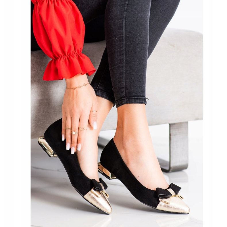 Goodin Bombas con lazo negro dorado 1