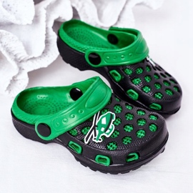 Pantuflas Niños Espuma Kroks Negro y Verde Júpiter 4
