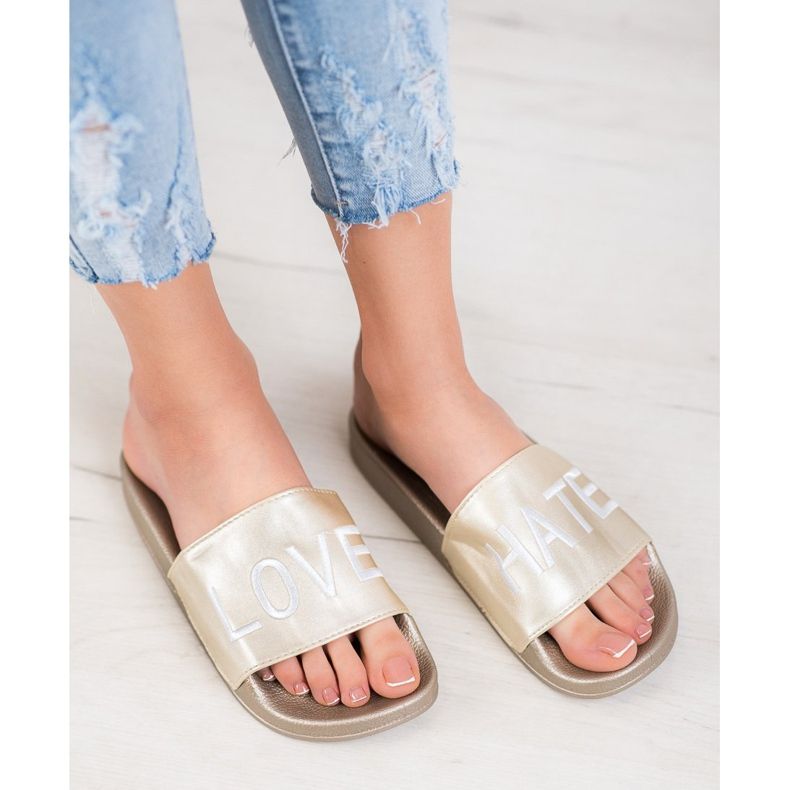 Small Swan LOVE &amp; HATE Zapatillas de piel ecológica dorado 1