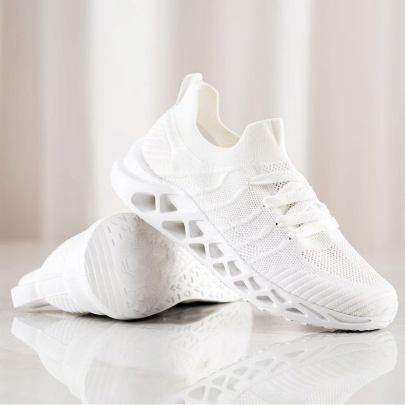 Zapatos deportivos ligeros Mckeylor blanco 1 Zapatos deportivos ligeros Mckeylor blanco 1