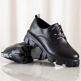 SHELOVET Zapato negro en la plataforma 1
