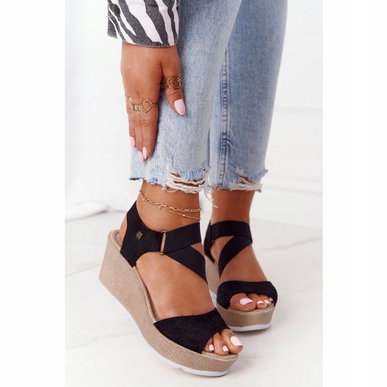 Sandalias Cuña Piel Big Star FF276016 Negro 2