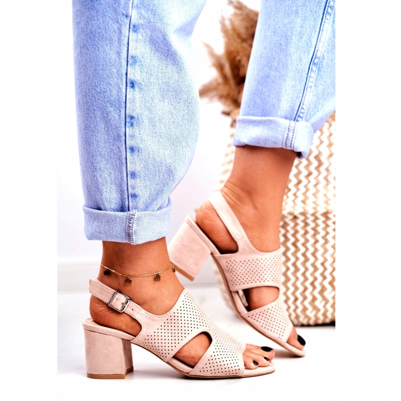 BUGO De Mujer Sandalias Con Tacón Calado Beige Valery 1