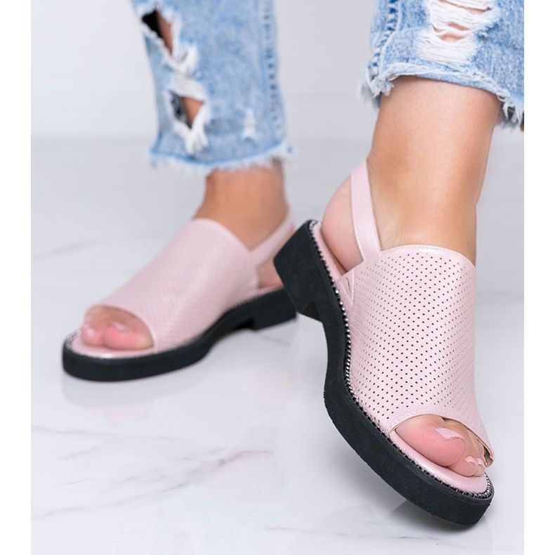 Sandalias de tacón plano rosas de Betsy 1