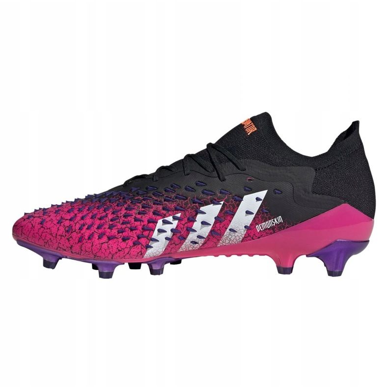 Botas de fútbol adidas Predator Freak.1 Low Ag M FZ3751 negro, negro, rosa negro 1