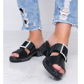 Pantuflas negras brillantes con hebilla Lizzy negro 1