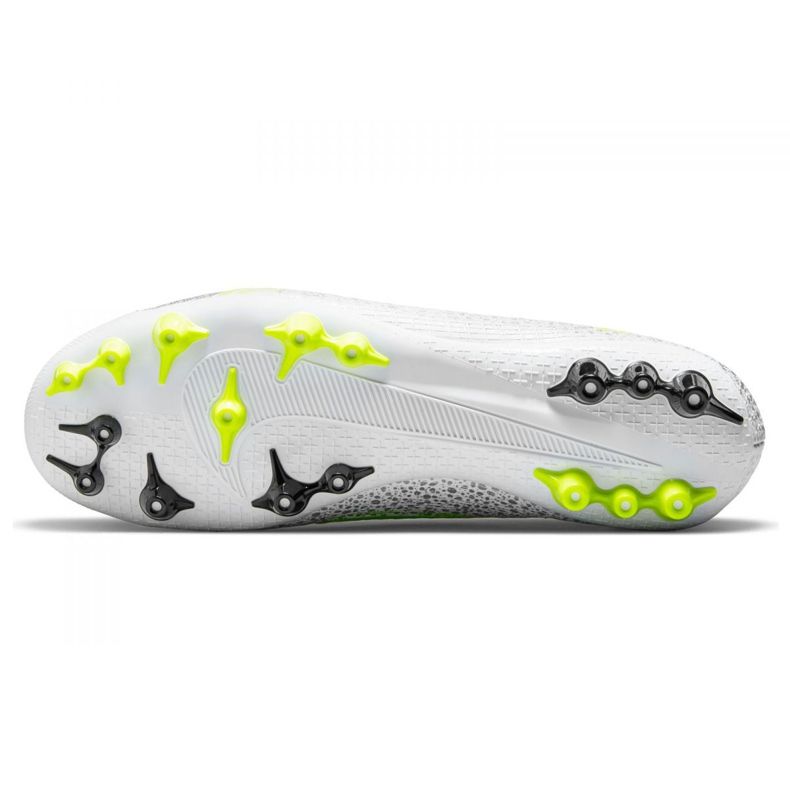 Zapatillas de fútbol Nike Superfly 8 Academy Ag M CV0842-107 blanco plateado plata 1