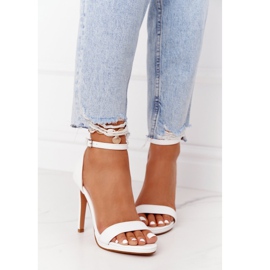 PG1 Sandalias elegantes en un tacón glamour blanco 2 PG1 Sandalias elegantes en un tacón glamour blanco 2