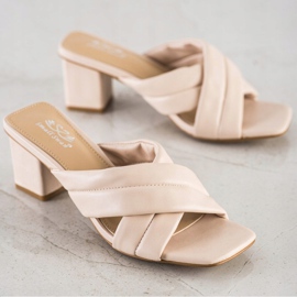 Small Swan Pantuflas Elegantes de Piel Ecológica beige 1