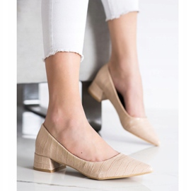 Sweet Shoes Bombas clásicas en tacones bajos beige 4