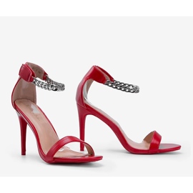 Sandalias rojas con tacón de Trenndy rojo 2