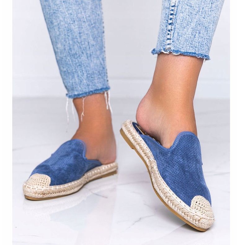 Chanclas azules con frente de Kinshasa incorporado 1