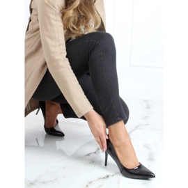 Zapatos de salón con tacón lacado en negro 3963 Negro 2