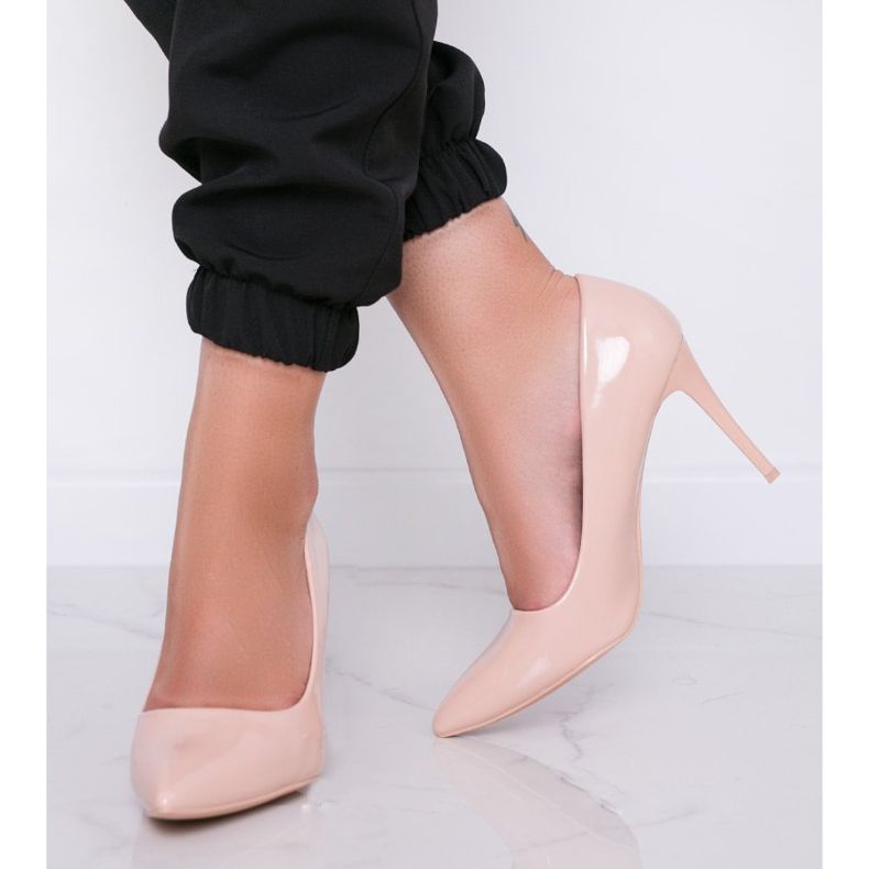 Tacones Tisha lacados beige 1