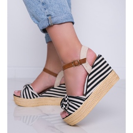 Sandalias de cuña en blanco y negro con lazo Holiday Vibes 1 Sandalias de cuña en blanco y negro con lazo Holiday Vibes 1