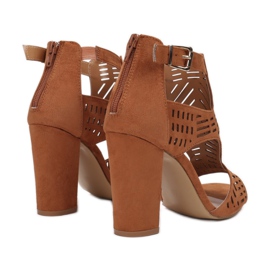 Vices Mordazas M544-SS21-68-camel marrón 2