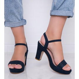 Sandalias caladas azul marino en el post de Perfect Day 1