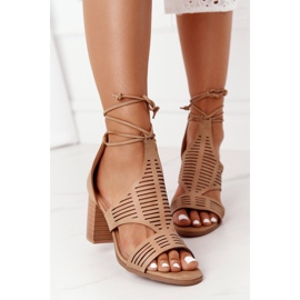 PG1 Sandalias Caladas Atadas Sobre Una Barra Lorette Beige marrón 5