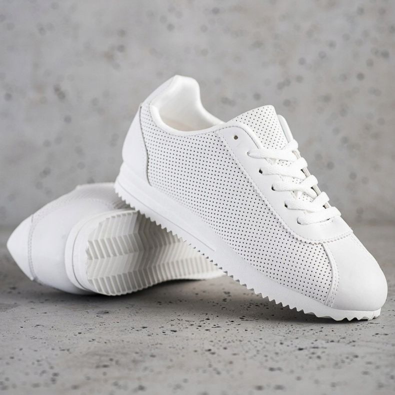 SHELOVET Zapatillas con estilo calado blanco 1 SHELOVET Zapatillas con estilo calado blanco 1